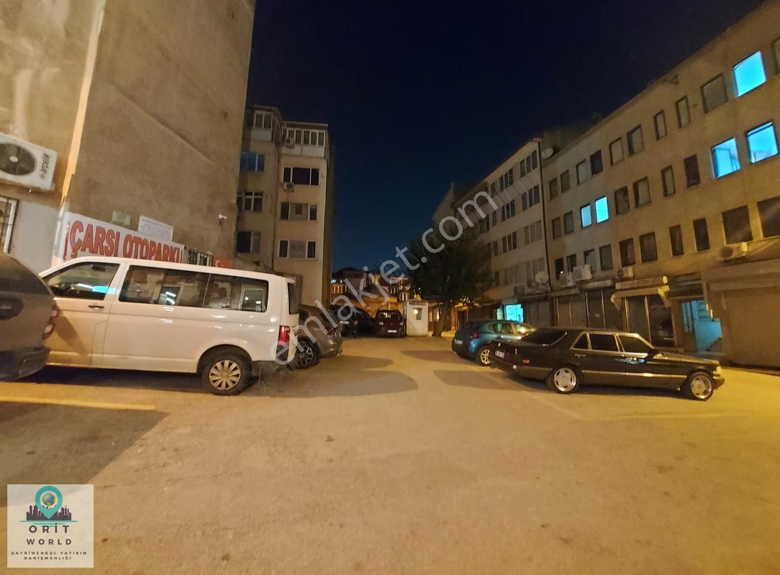 Heykel'de Tiyatronun Arkasında Merkezi Konumlu Satılık Ev - Görsel 10