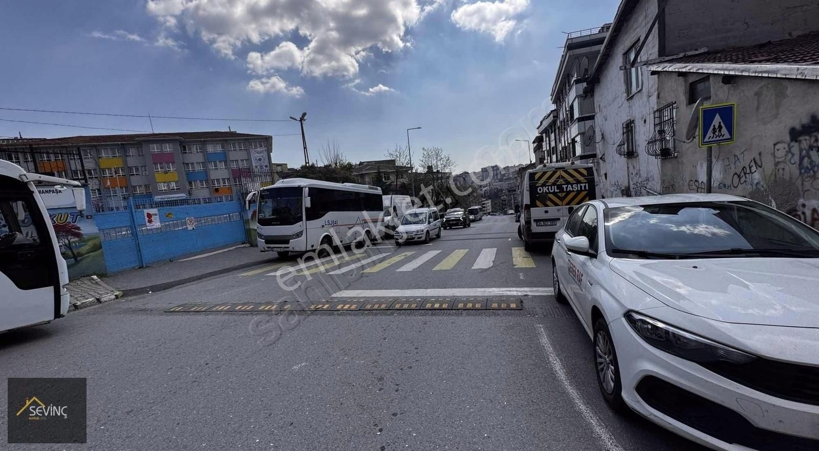 Sevinç Emlak Tan Satilik Krediye Uygun 140 M2 Brüt