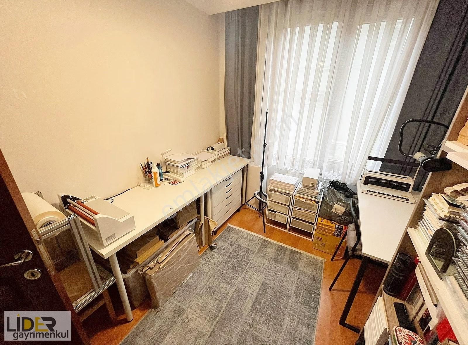 Lider'den İdealtepe Metroya Yakın 8 Yıllk 2.kat Ön Köşe Lüks 3+1 - Görsel 17