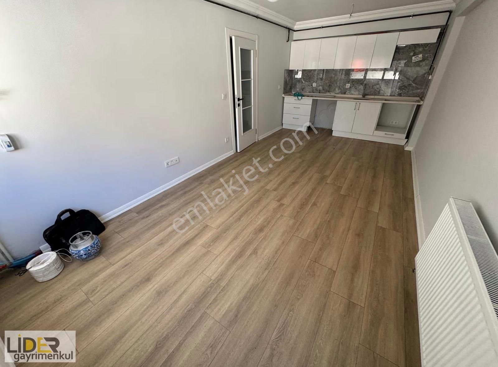 Lider'den Altıntepe'de Ulaşıma Yakın Ara Kat Sıfır Ön Cephe 1+1 - Görsel 2