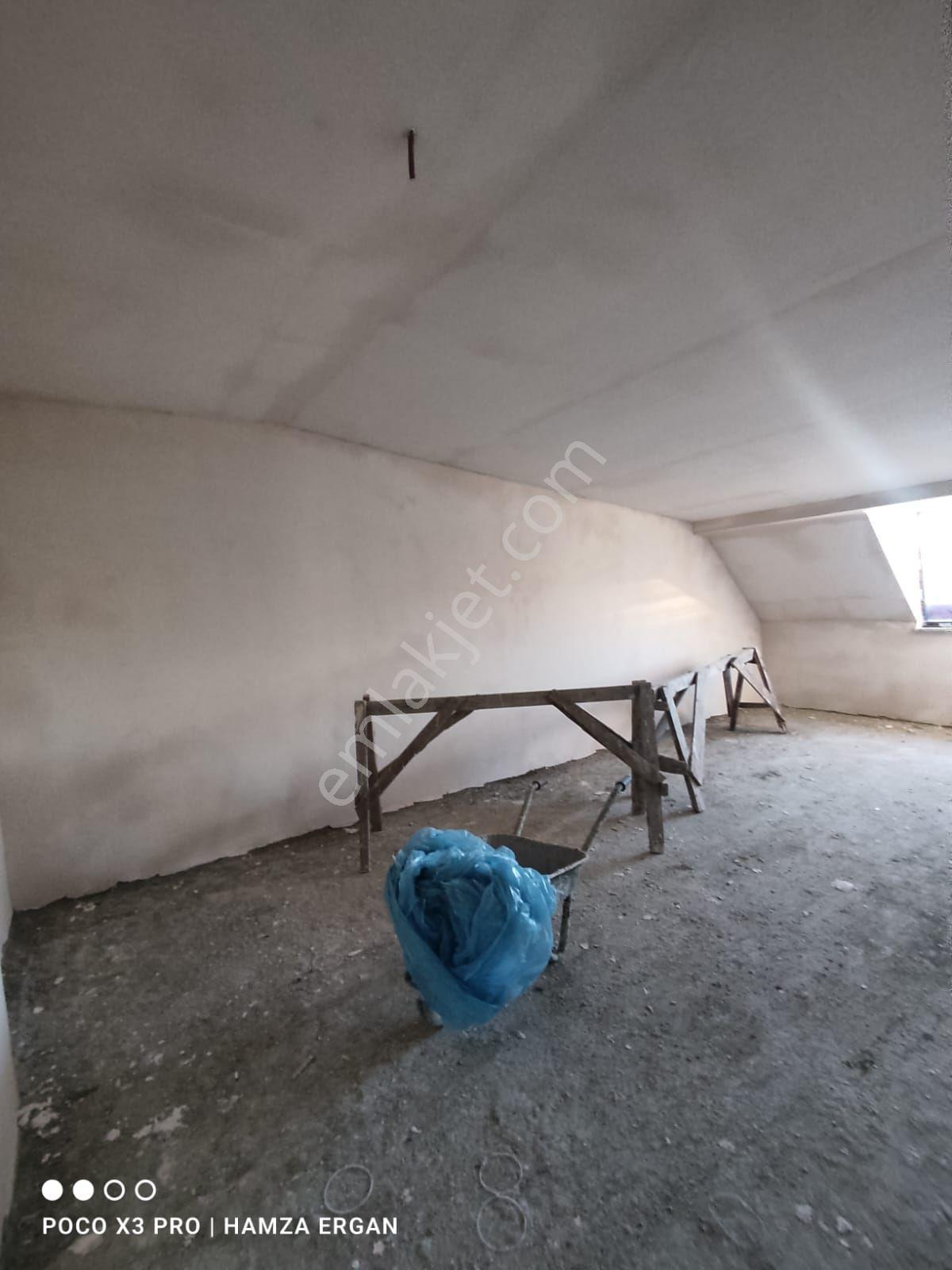 1.69 Krediyle Arnavutköy Taşoluk'ta Satılık Lüks 2+1 Çatı Kat Daire - Görsel 3