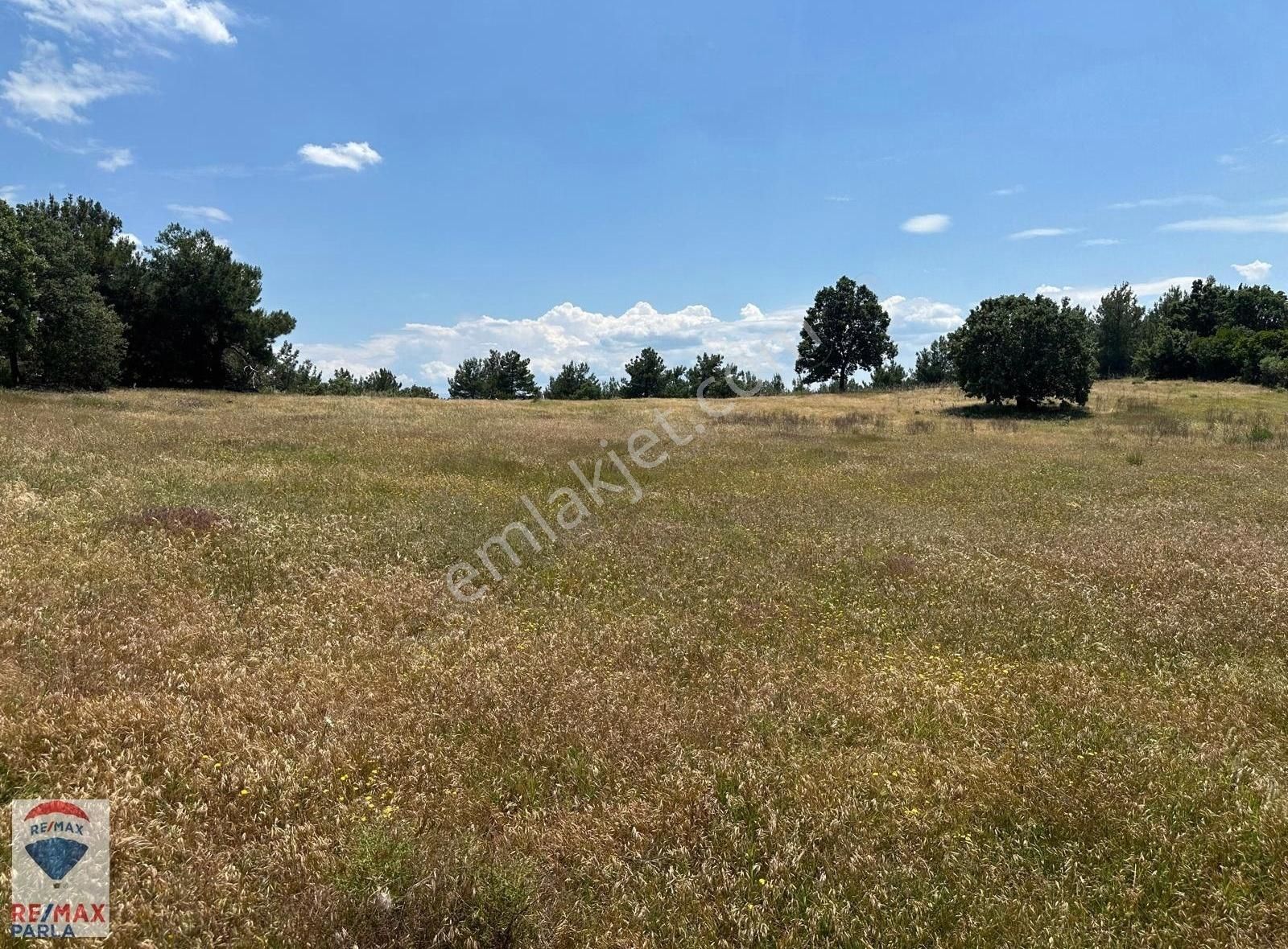 Çanakkale'de Köşe Parsel Emsallerinin Uygunu Arsa(9 Dönüm) - Görsel 5