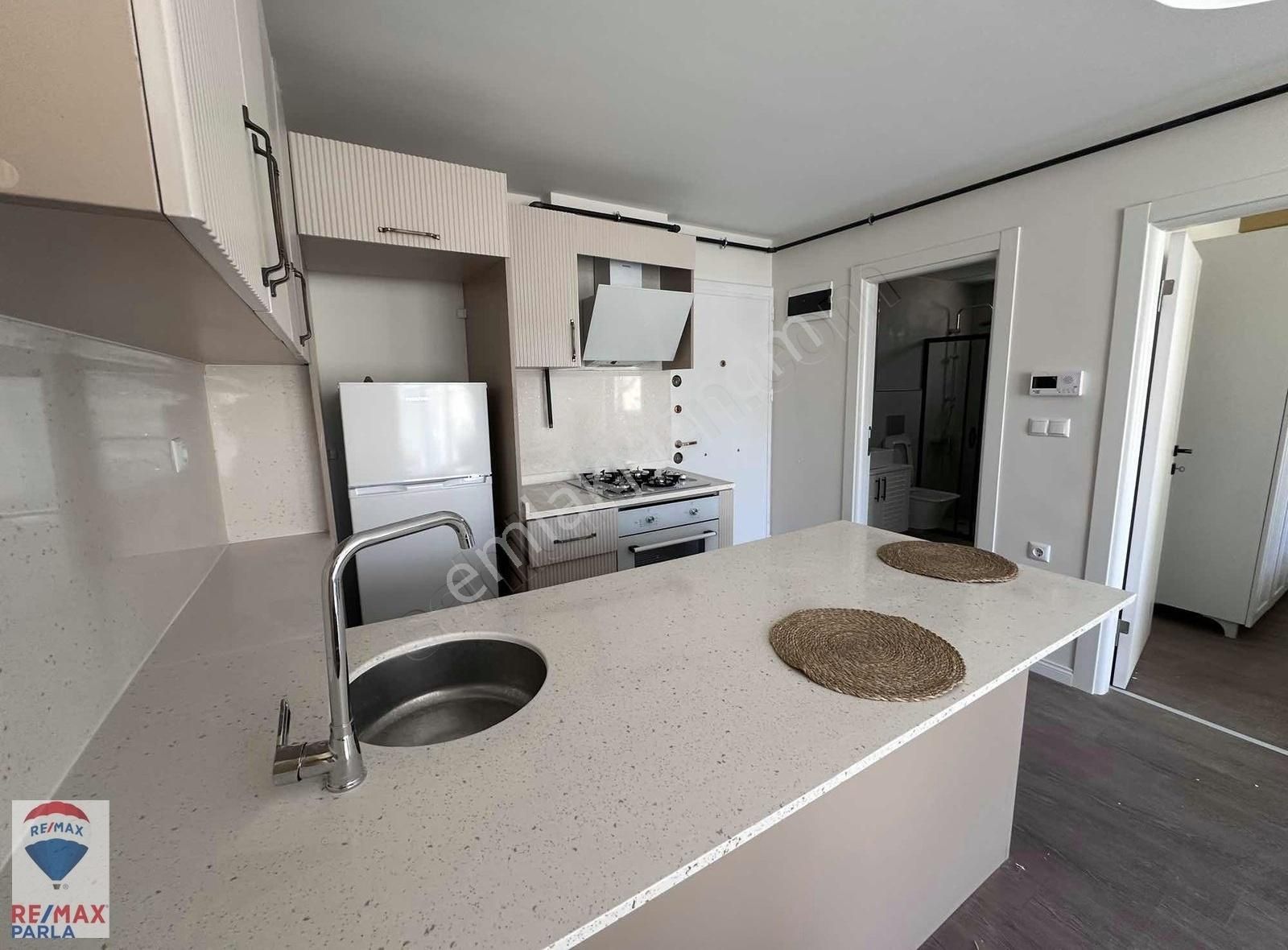 Remax Murat Kocaoğlu 'ndan Eşyalı Ara Kat 1+1 Fırsat - Görsel 7