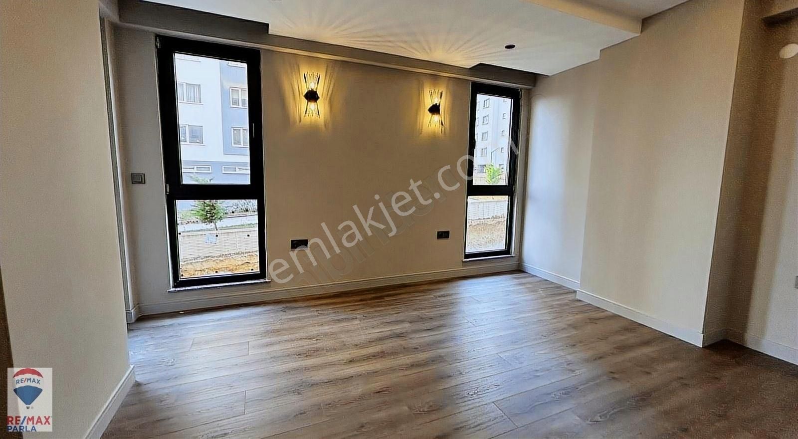 Doğumak Tower Alanlı'da Deniz Manzaralı Satılık 3+1 Daireler - Görsel 16