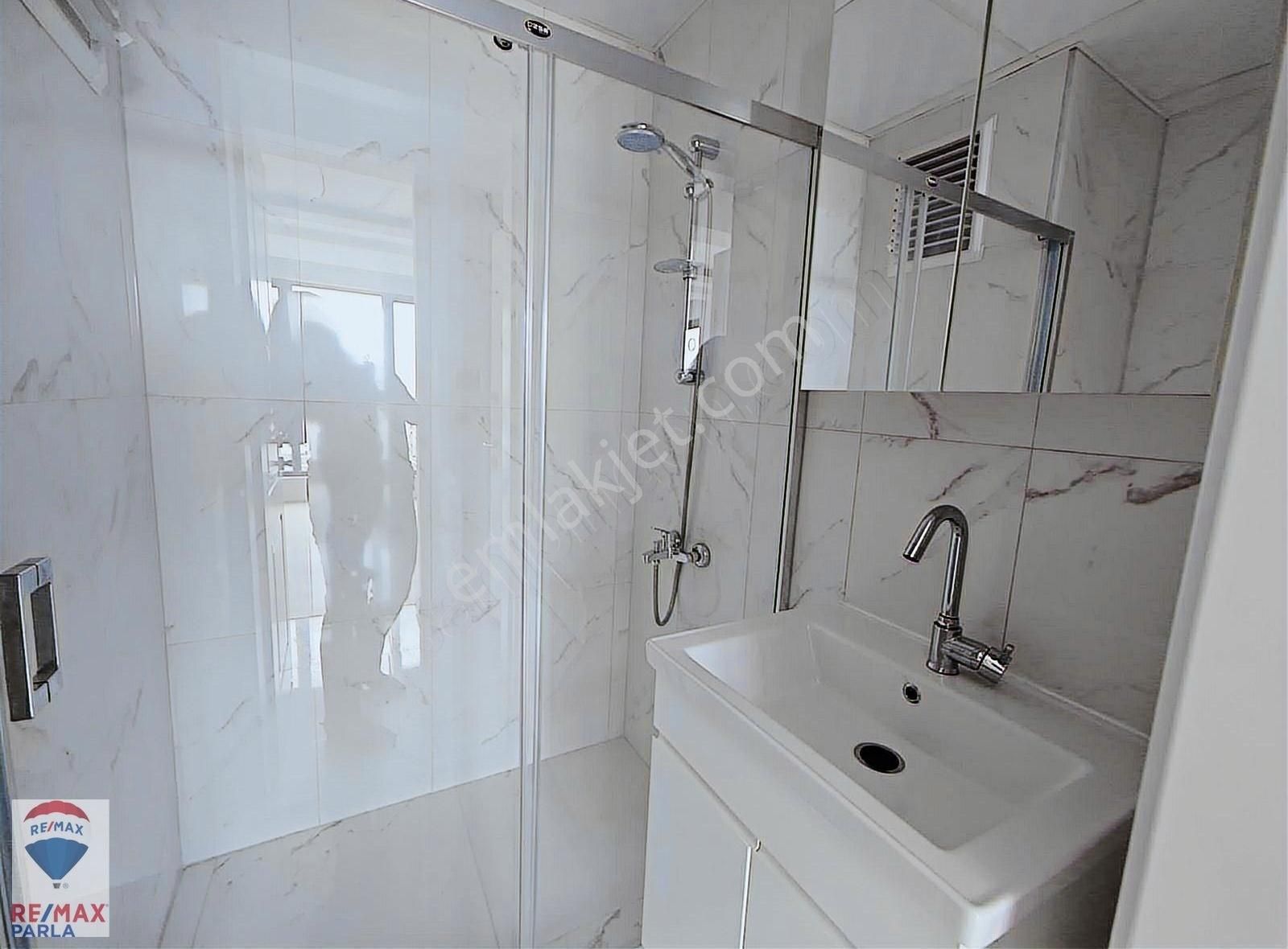 Yenimahalle'de Tramvaya Ve Sahile Yürüme Mesafesinde 1+1 Daire - Görsel 11