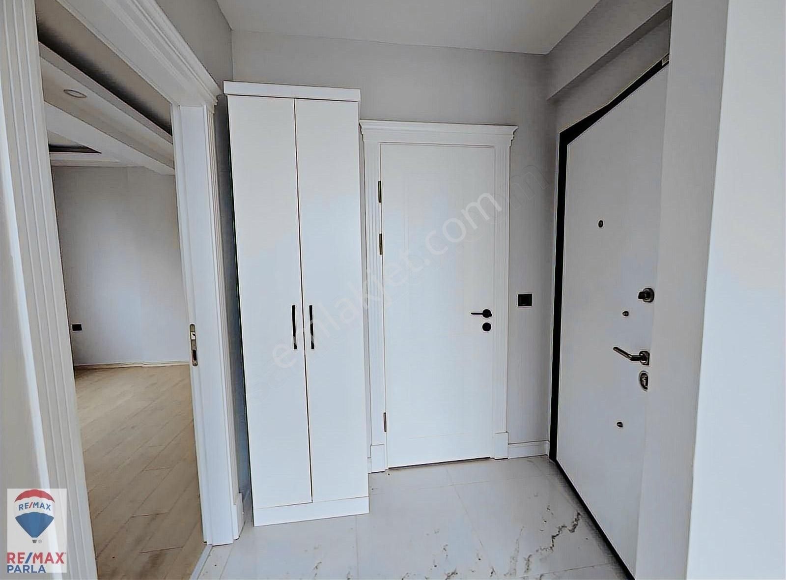 Yenimahalle'de Tramvaya Ve Sahile Yürüme Mesafesinde 1+1 Daire - Görsel 10