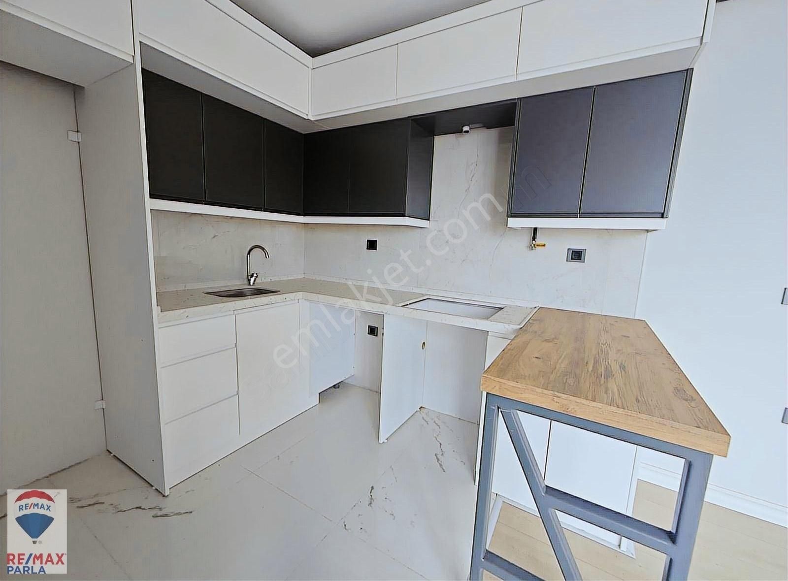 Yenimahalle'de Tramvaya Ve Sahile Yürüme Mesafesinde 1+1 Daire - Görsel 16