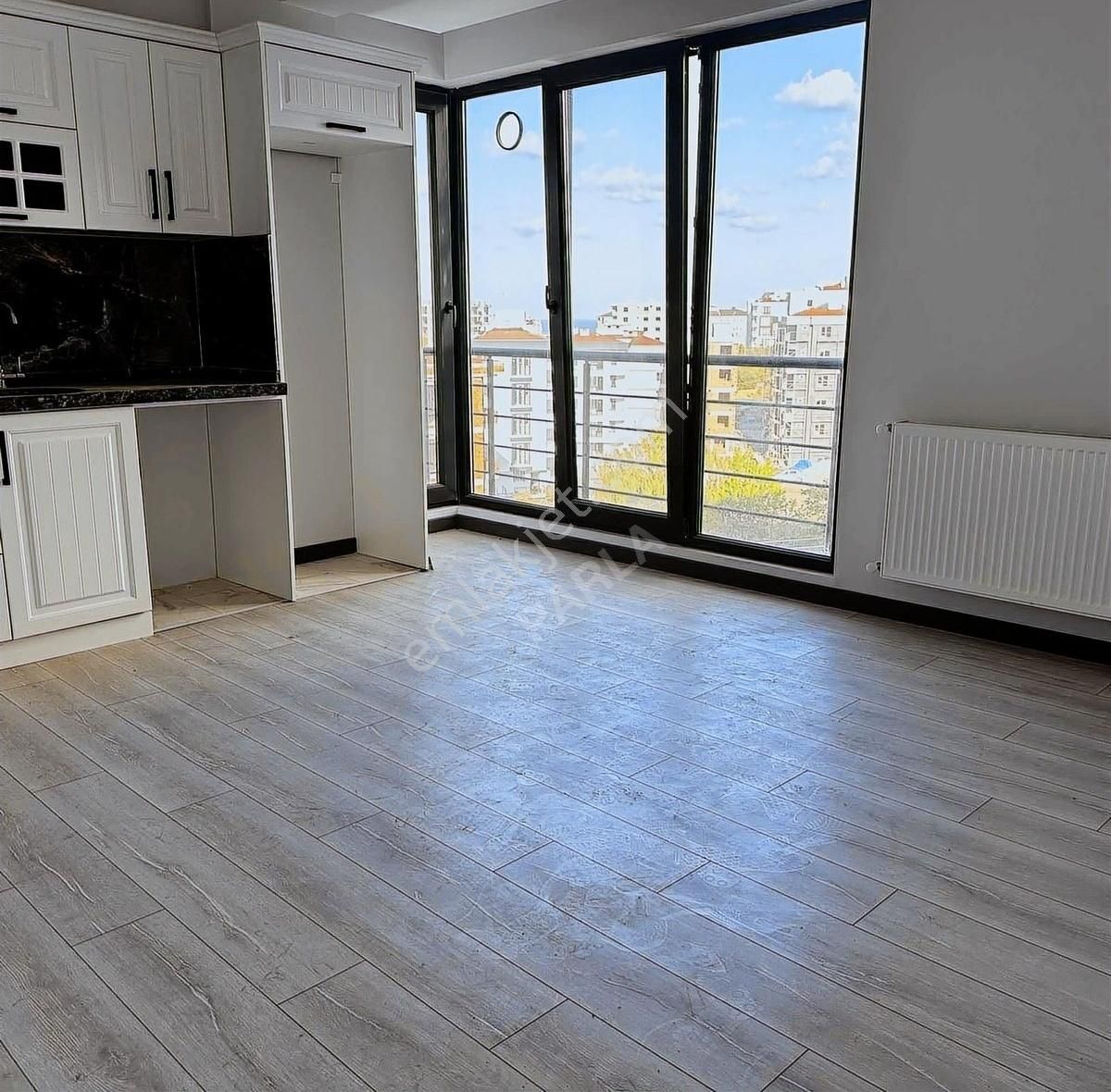 Parla Dan Deniz Manzaralı 1+1 Kupon Daire - Görsel 2