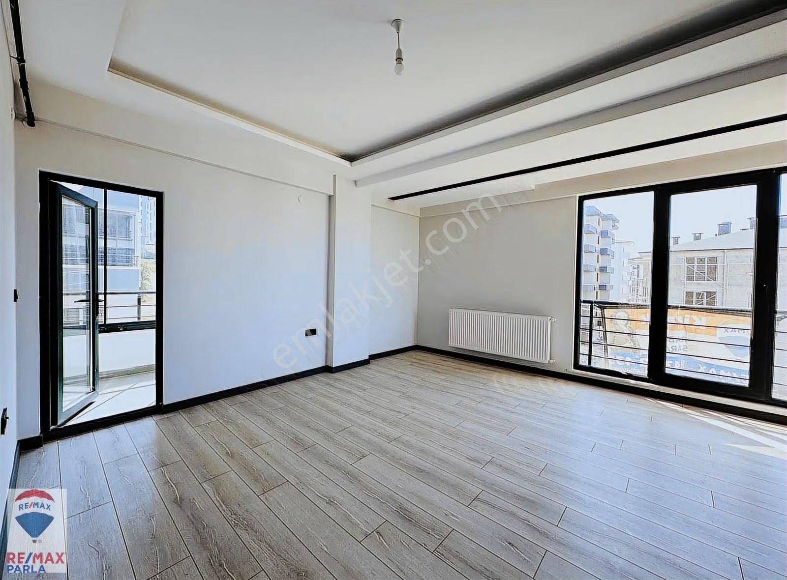 Parla Dan Deniz Manzaralı 1+1 Kupon Daire - Görsel 5