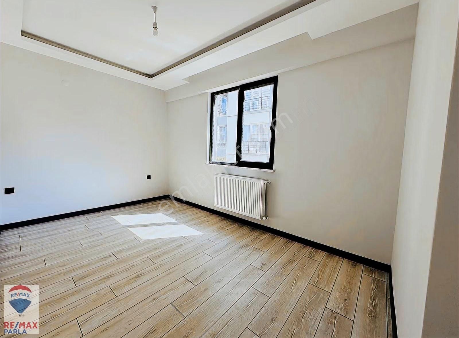 Parla Dan Deniz Manzaralı 1+1 Kupon Daire - Görsel 13