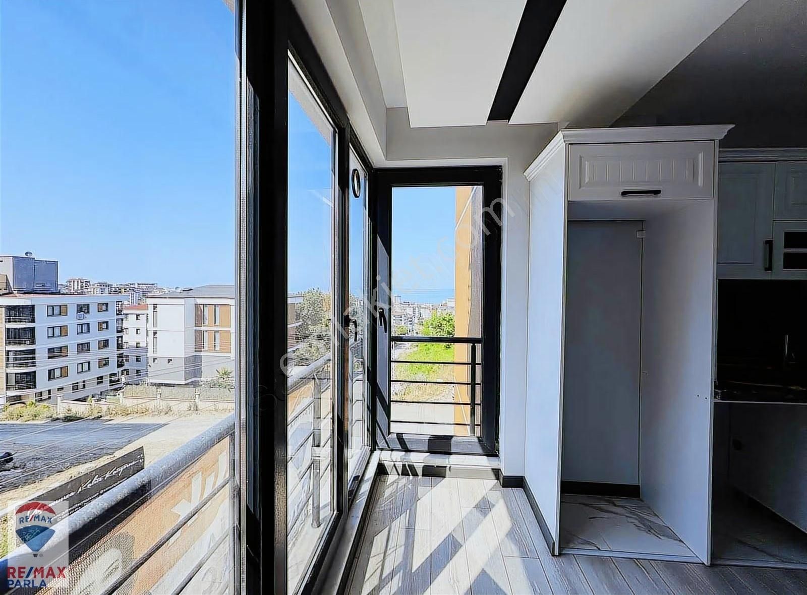 Parla Dan Deniz Manzaralı 1+1 Kupon Daire - Görsel 3