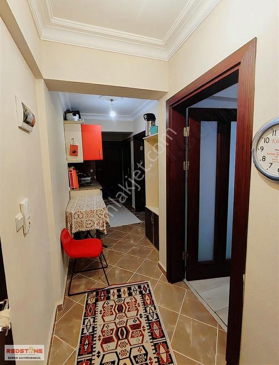 Karasu Aziziye Mahallesinde, Hastaneye Denize Yakın Satılık 2+1 - Görsel 2
