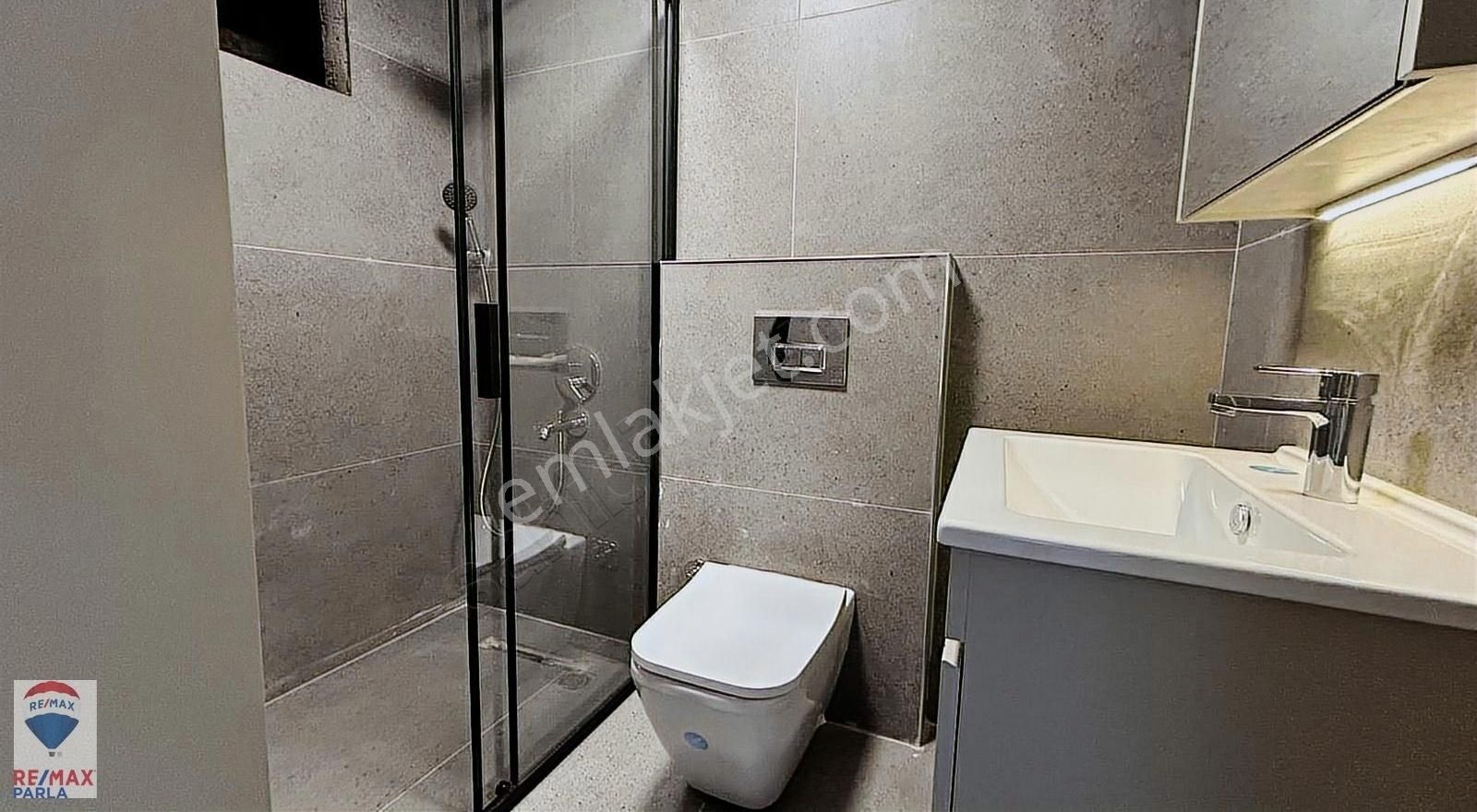 Doğumak Tower'da Alanlı 'da Deniz Manzaralı 2+1 Daireler - Görsel 6