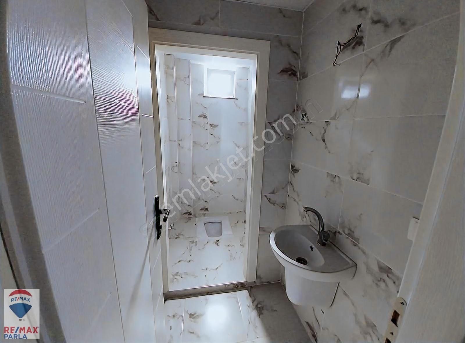 Remax Funda'dan Derebahcede Yatirimlik Kiracili 2+1 - Görsel 9