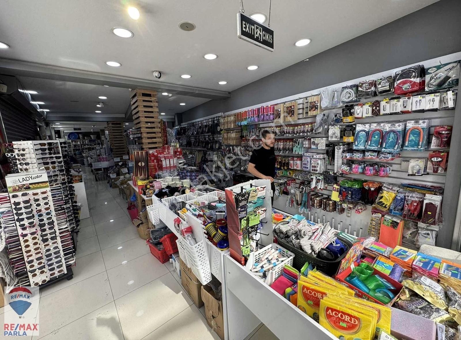 Fsm Caddesinde Yüksek Cirolu Devren Kiralık Harika Dükkan - Görsel 10