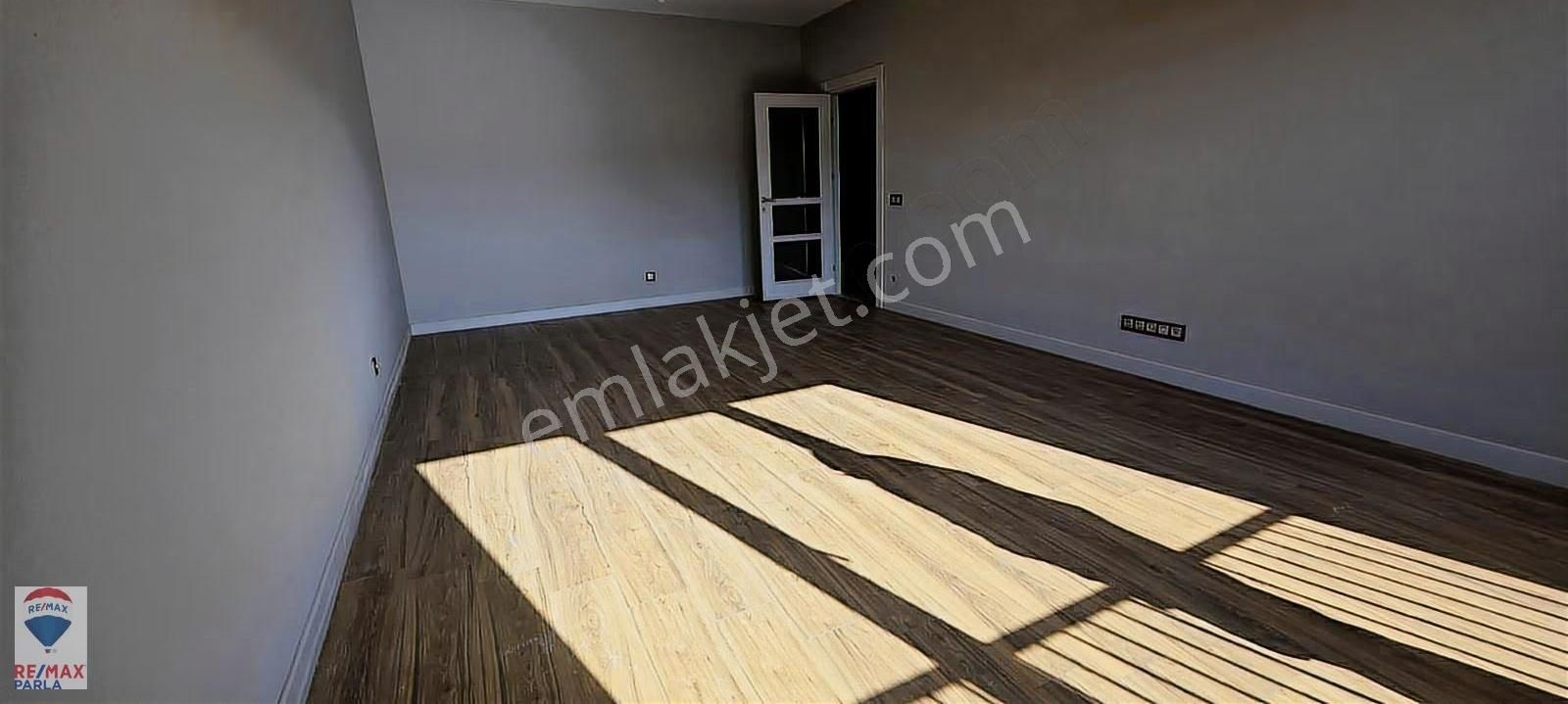 Remax Parla'dan Şehri Bahçe Konutlarında Satılık 2+1 Daire - Görsel 17