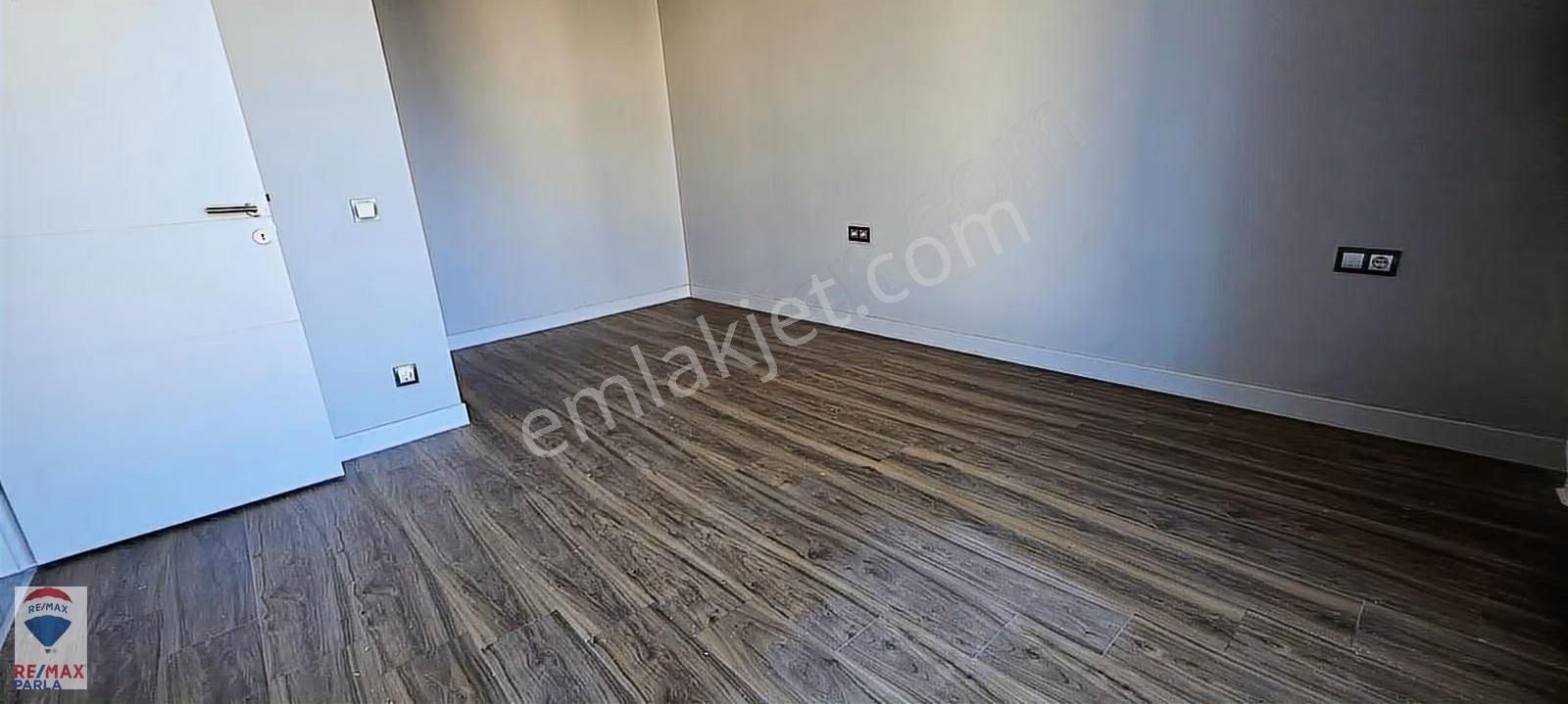 Remax Parla'dan Şehri Bahçe Konutlarında Satılık 2+1 Daire - Görsel 23