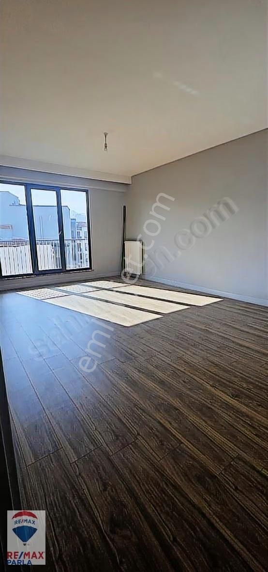 Remax Parla'dan Şehri Bahçe Konutlarında Satılık 2+1 Daire - Görsel 10