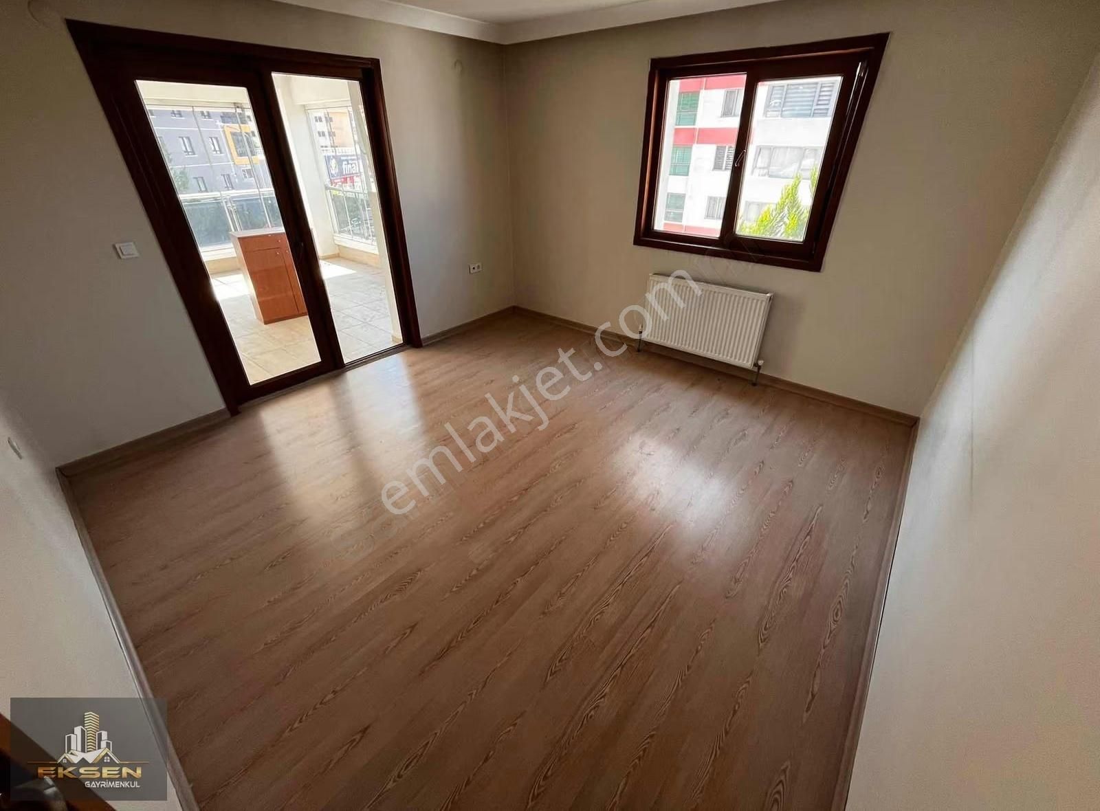 Güneşevlerin En Merkezi Noktasında Cadde Üzeri 3+1 Lüks Daire - Görsel 32