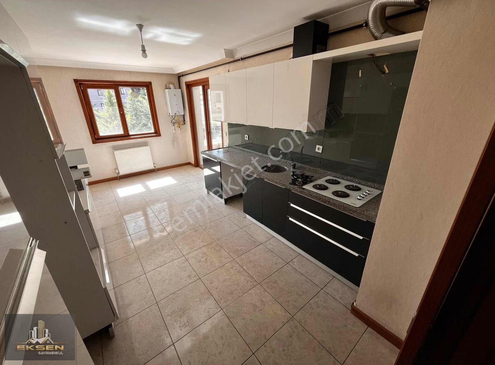 Güneşevlerin En Merkezi Noktasında Cadde Üzeri 3+1 Lüks Daire - Görsel 19