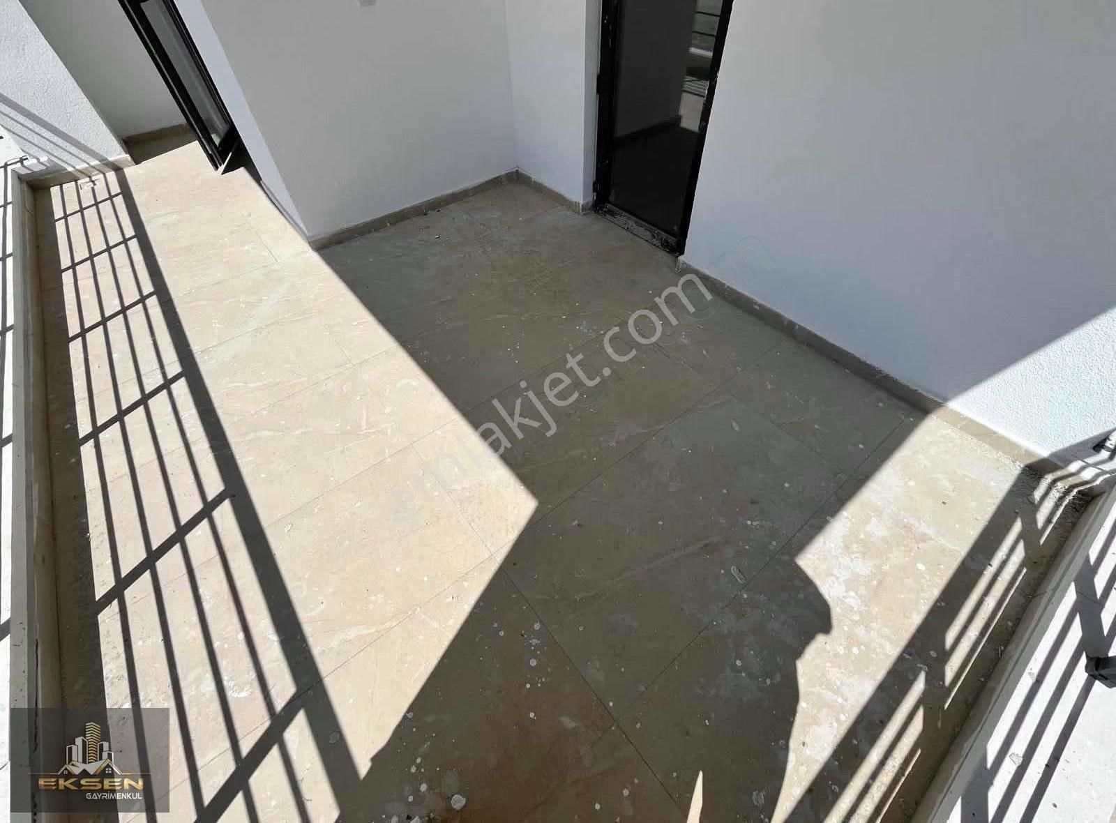 Eksen Gayrimenkul'den Cadde Üzeri Full Yapılı Katta 3+1 Daire - Görsel 20