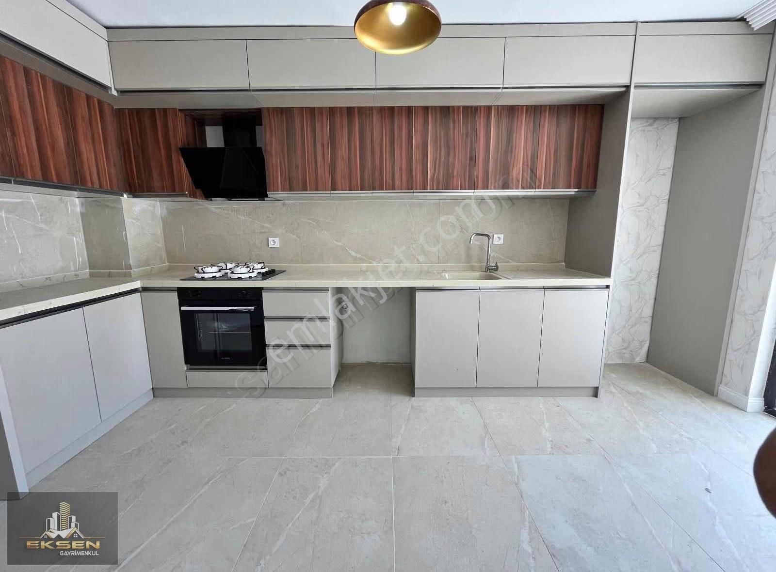 Eksen Gayrimenkul'den Cadde Üzeri Full Yapılı Katta 3+1 Daire - Görsel 34
