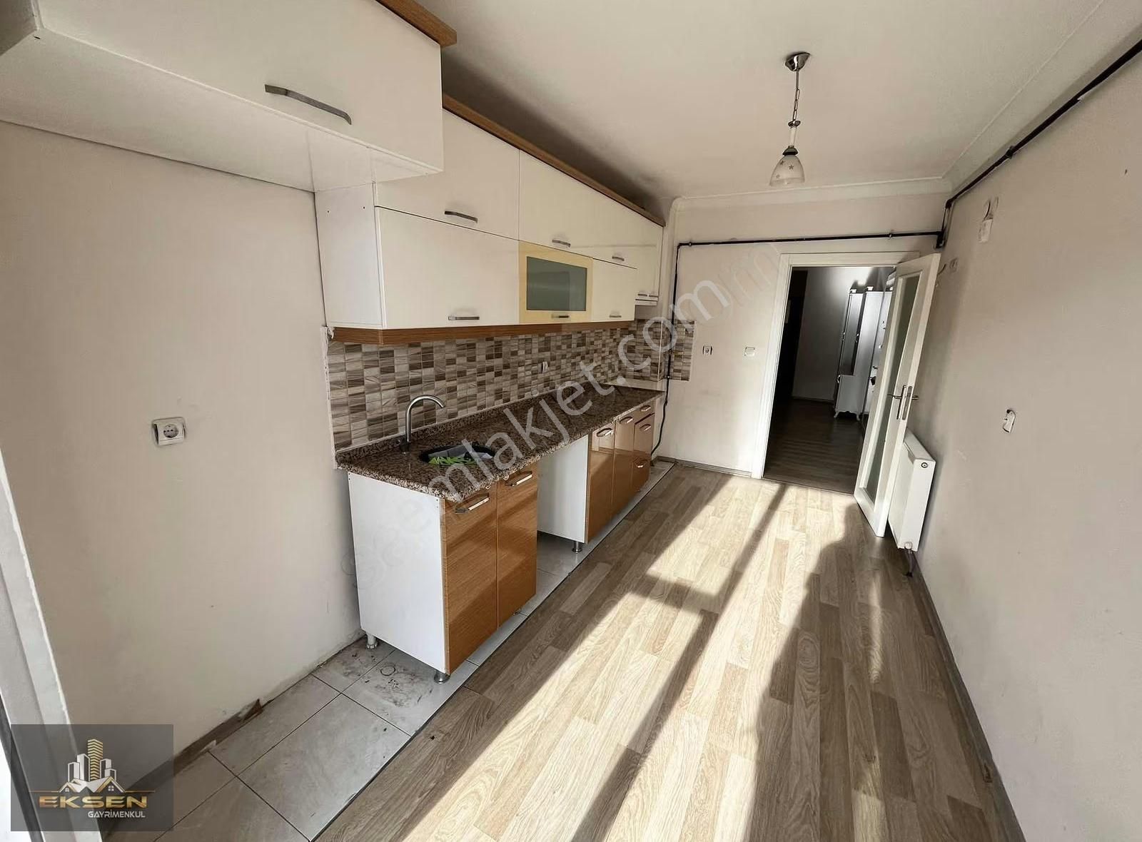 Celal Esat Arseven Caddesine Çok Yakın 3+1 Ara Kat Satılık Daire - Görsel 3