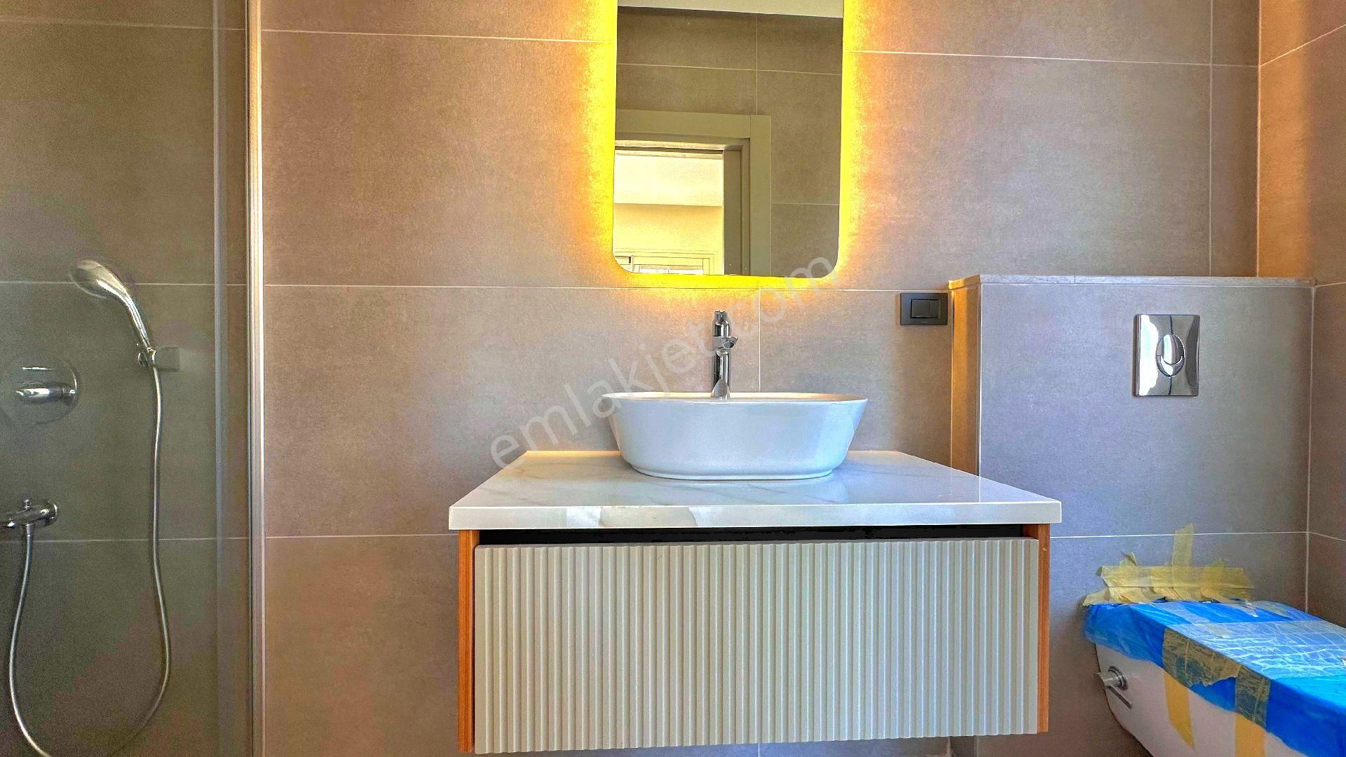 Kuşadasında Plaja 200 Mt. Avm'lere Çok Yakın Özel Havuzlu 4+1 Tek Müstakil Sıfır Villa - Görsel 29