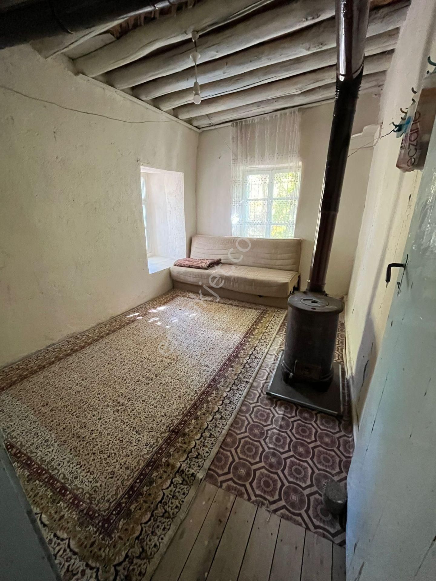 Öz Gaye Emlaktan Develi Feneseyukarı Mahallesinde Satılık Bahçeli Kargir Ev - Görsel 8