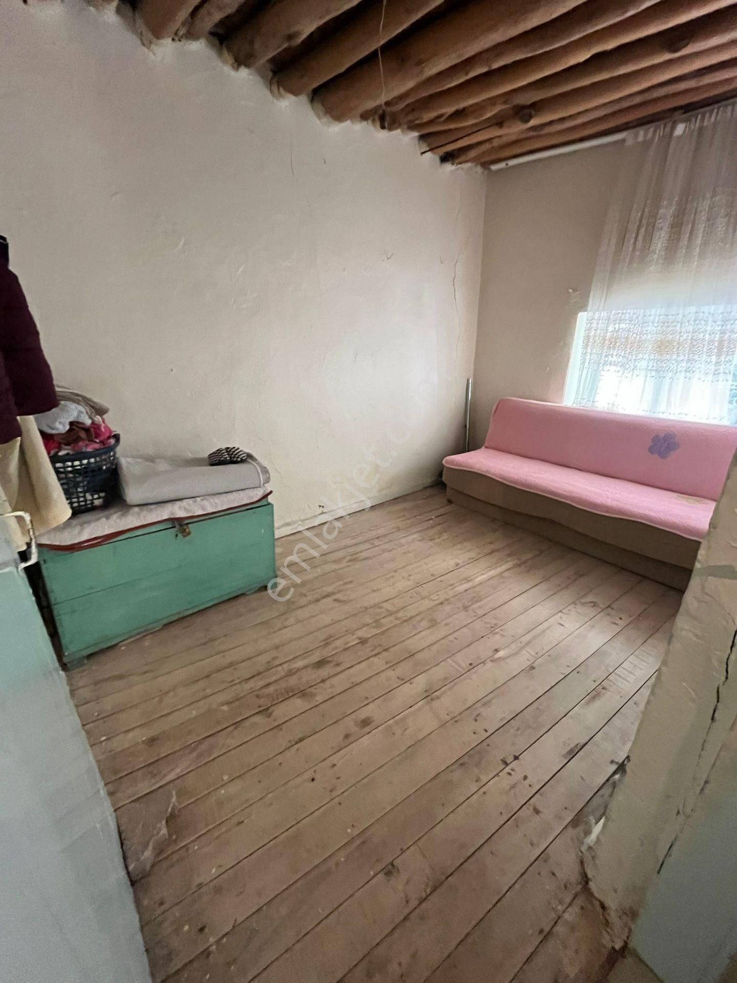 Öz Gaye Emlaktan Develi Feneseyukarı Mahallesinde Satılık Bahçeli Kargir Ev - Görsel 3