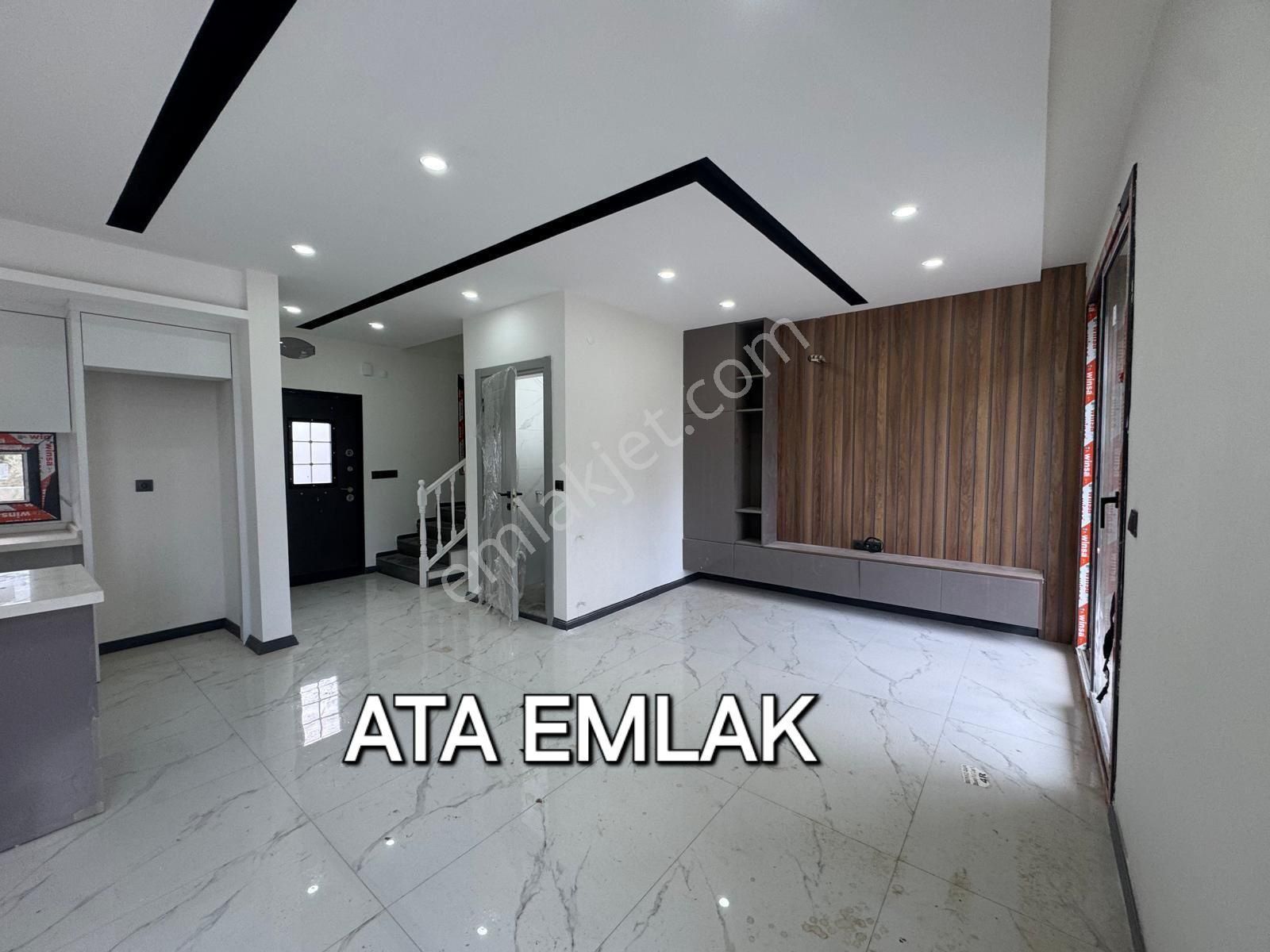 Davutlarda Havuzlu Sitede Köşe Konumlu Otoparklı Sıfır Villa - Görsel 12