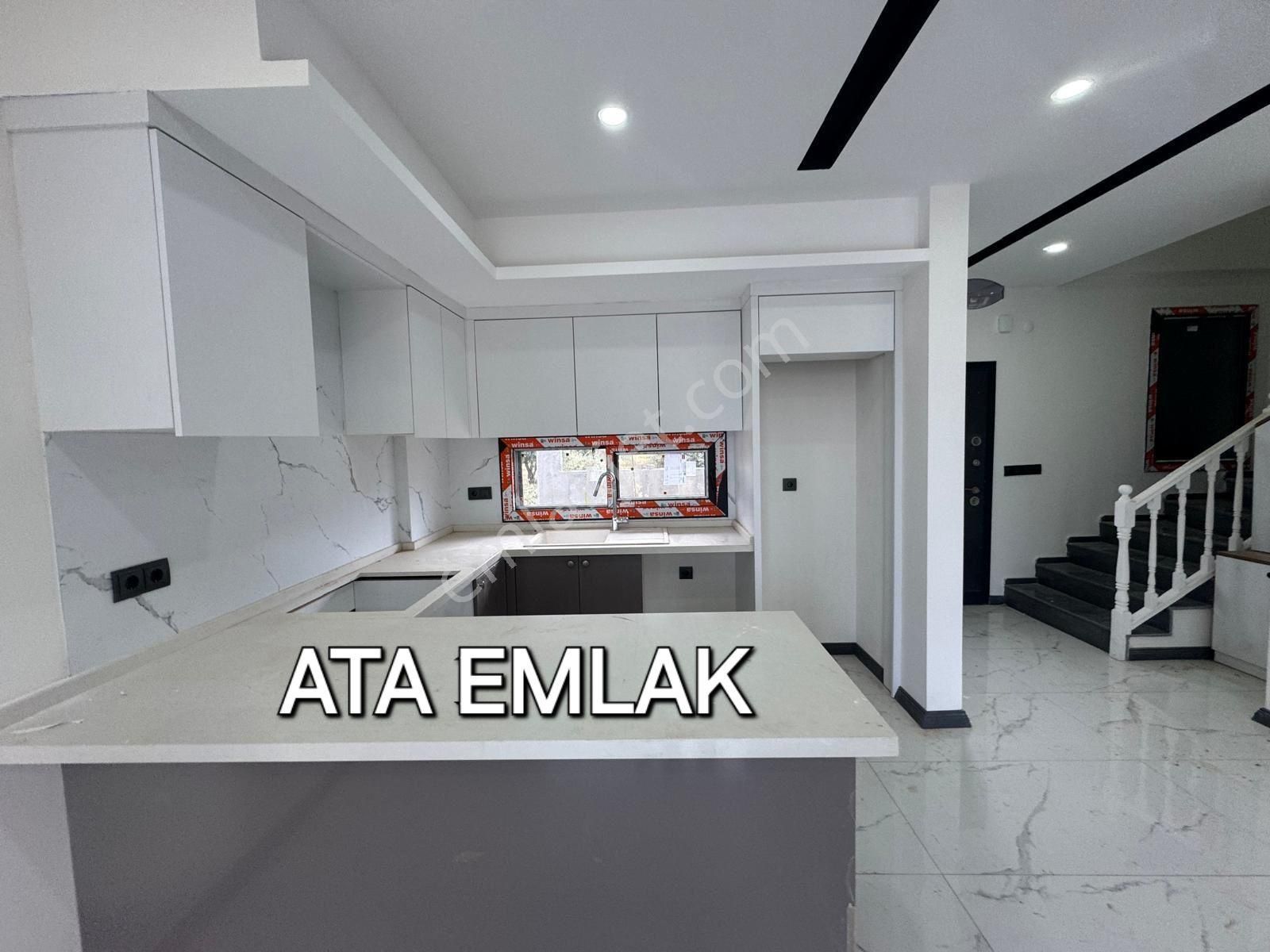 Davutlarda Havuzlu Sitede Köşe Konumlu Otoparklı Sıfır Villa - Görsel 9