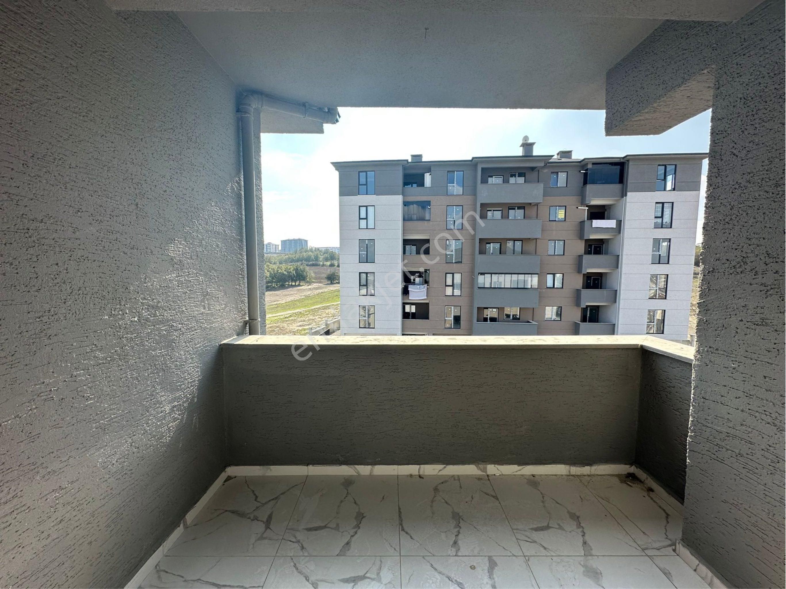 Çerkezköy İstasyon Mahallesi Site İçi Ön Cephe 2+1 Satılık Daire - Görsel 28