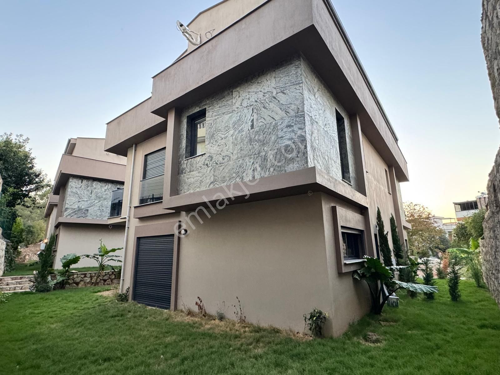 Gözütok Mimarlık Emlak 'tan Ultra Lüks Ebeveyn Banyolu 3+1 Villa - Görsel 9