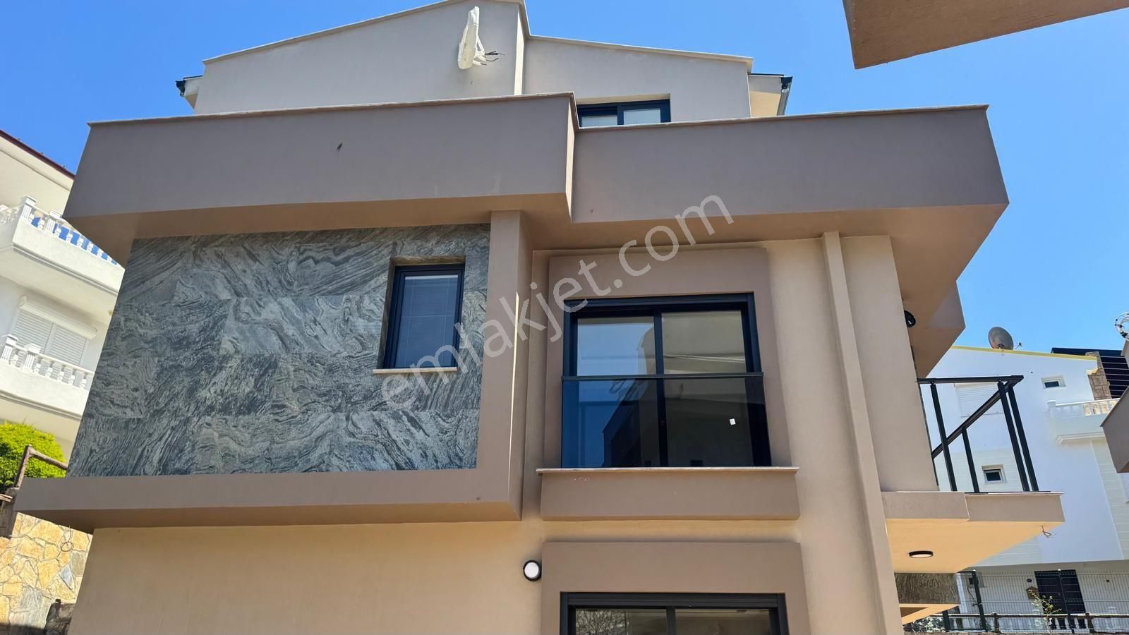 Gözütok Mimarlık Emlak 'tan Ultra Lüks Ebeveyn Banyolu 3+1 Villa - Görsel 28