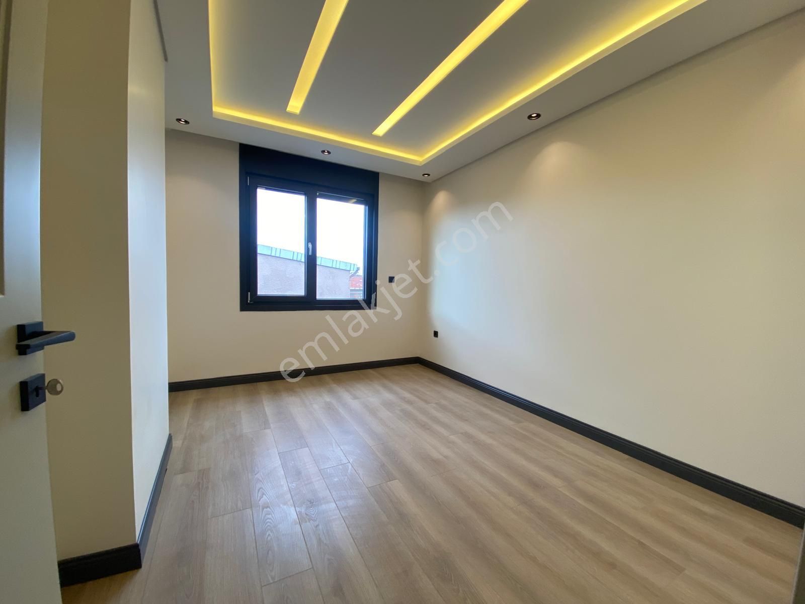 Bahçelievler Medicana Yakını Özel Tasarım 4+2 Lüks Dubleks Daire - Görsel 15