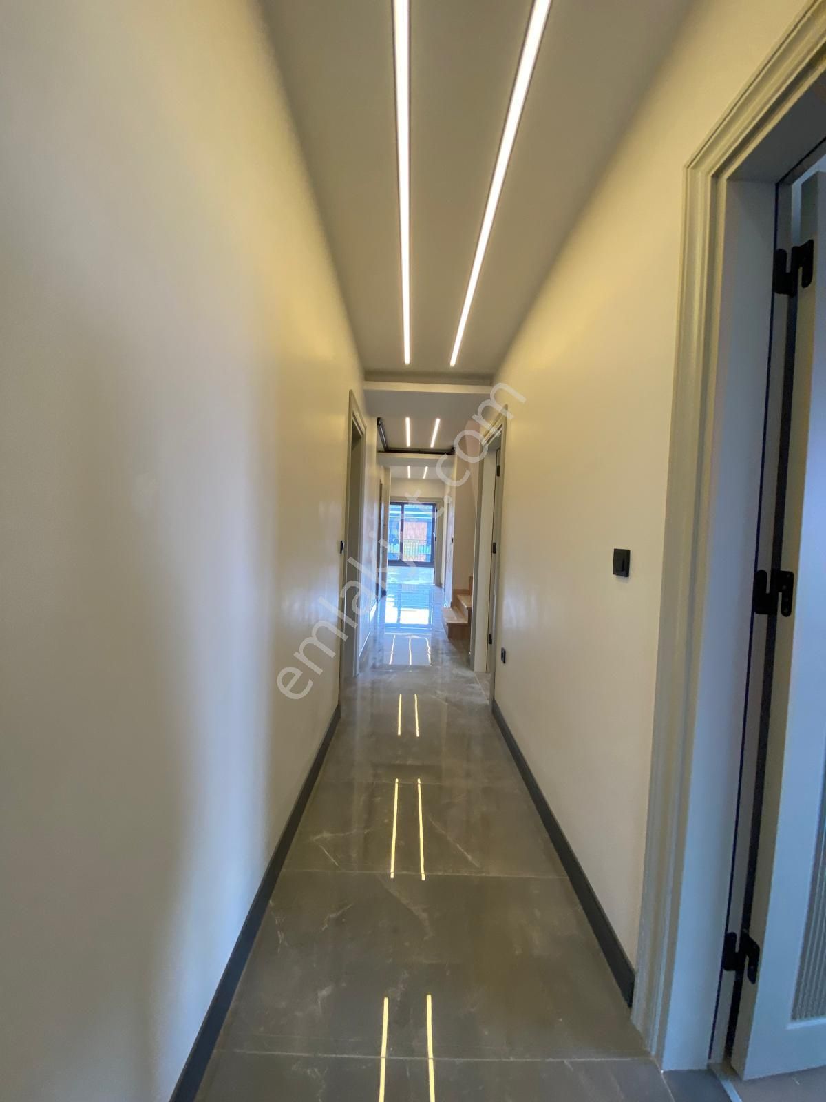 Bahçelievler Medicana Yakını Özel Tasarım 4+2 Lüks Dubleks Daire - Görsel 8