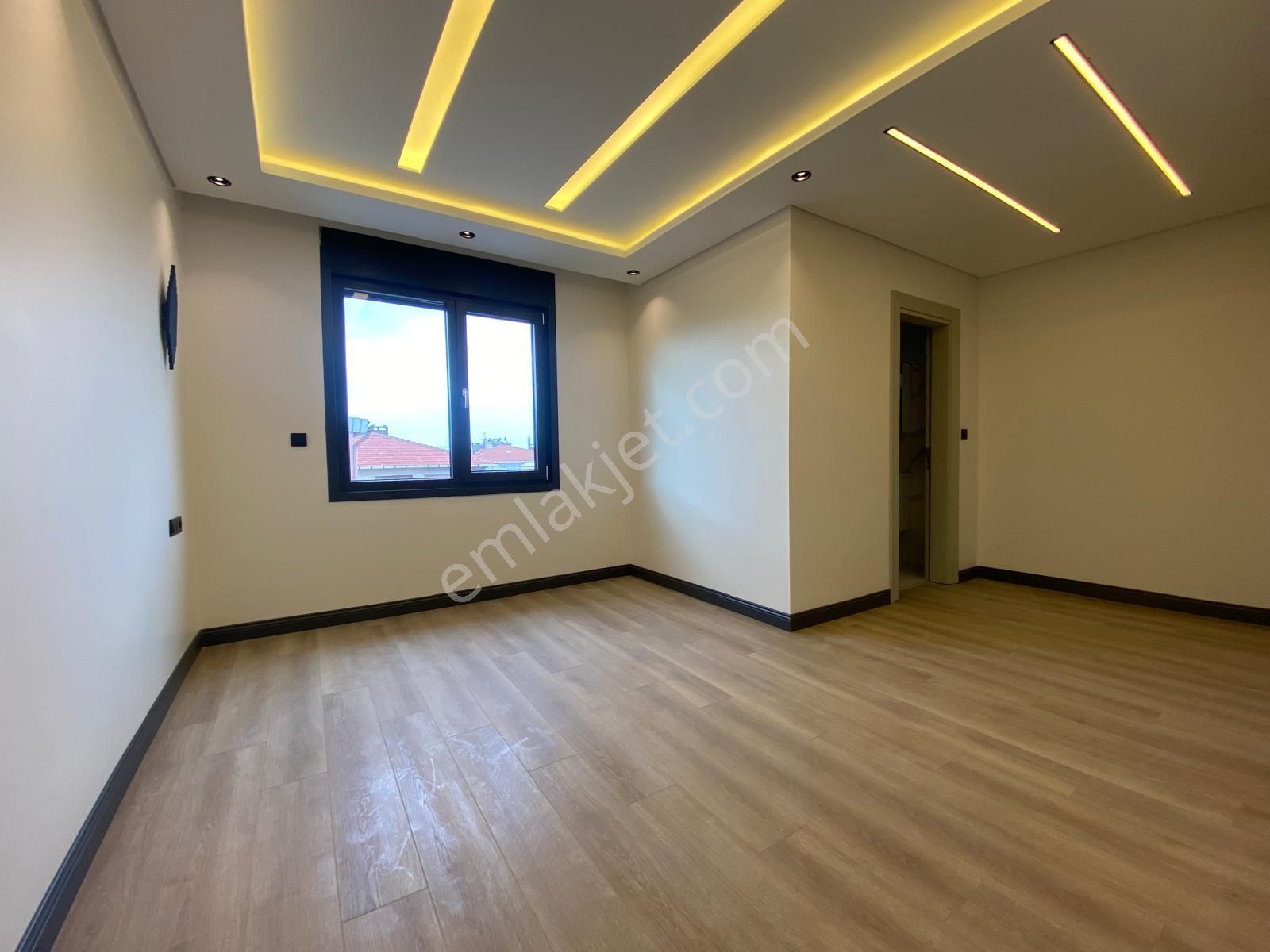 Bahçelievler Medicana Yakını Özel Tasarım 4+2 Lüks Dubleks Daire - Görsel 9