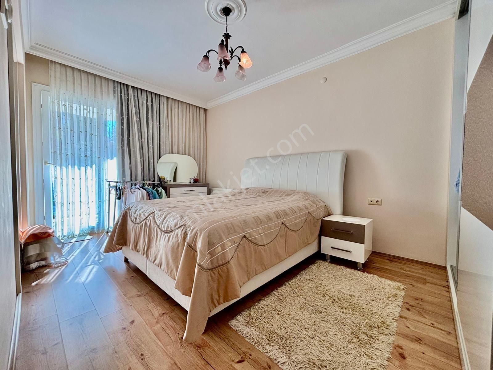 Kapanmaz Deniz Manzaralı Emsallerin En Uygun Net 130m² Daire - Görsel 12