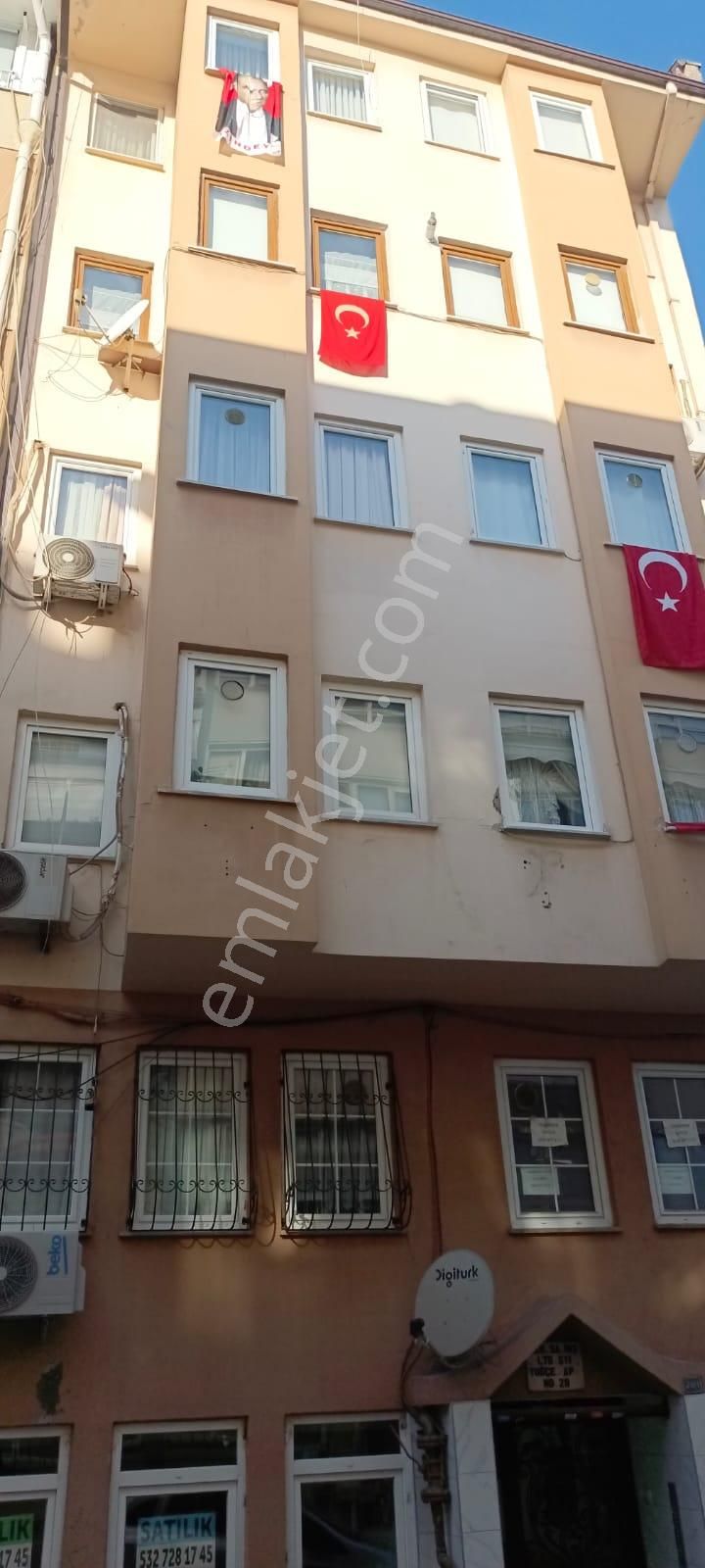 Bursa Setbaşı Sakaldöken Caddesinde 2+1 110 M2 Kombili Daire Satılık - Görsel 2