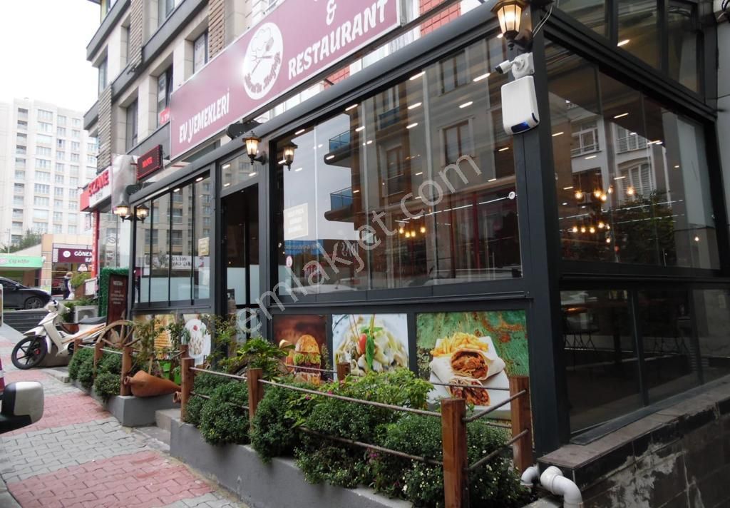 Beylikdüzü Marmara Mah. 250 M² Kullanıma Hazır Eşyalı Restaurant - Görsel 2