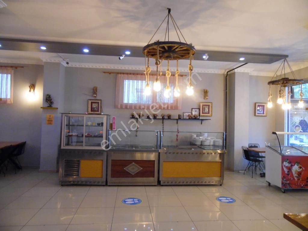 Beylikdüzü Marmara Mah. 250 M² Kullanıma Hazır Eşyalı Restaurant - Görsel 15