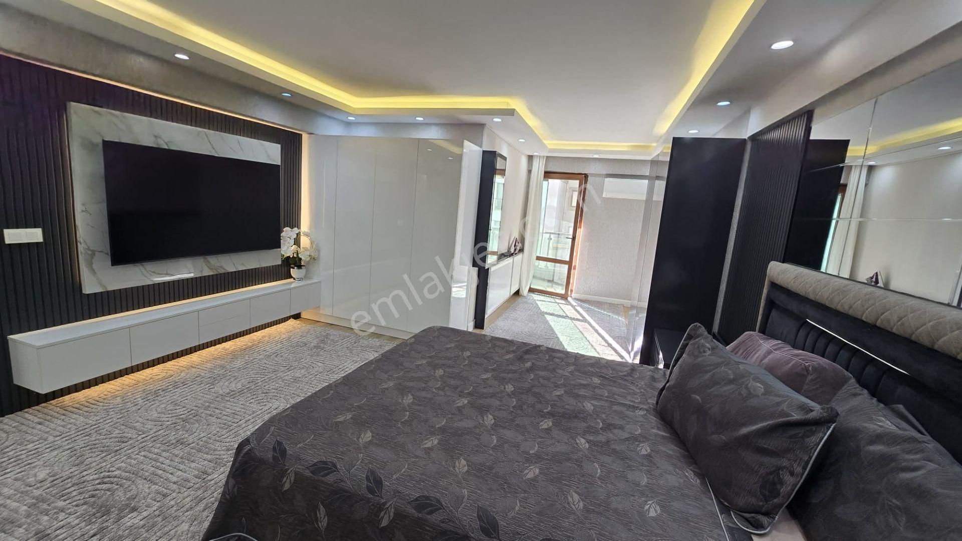 Beylikdüzü Adnan Kahveci Delta White Gold Sitesi 3,5+1 220 M² İçi Yapılı Daire - Görsel 20