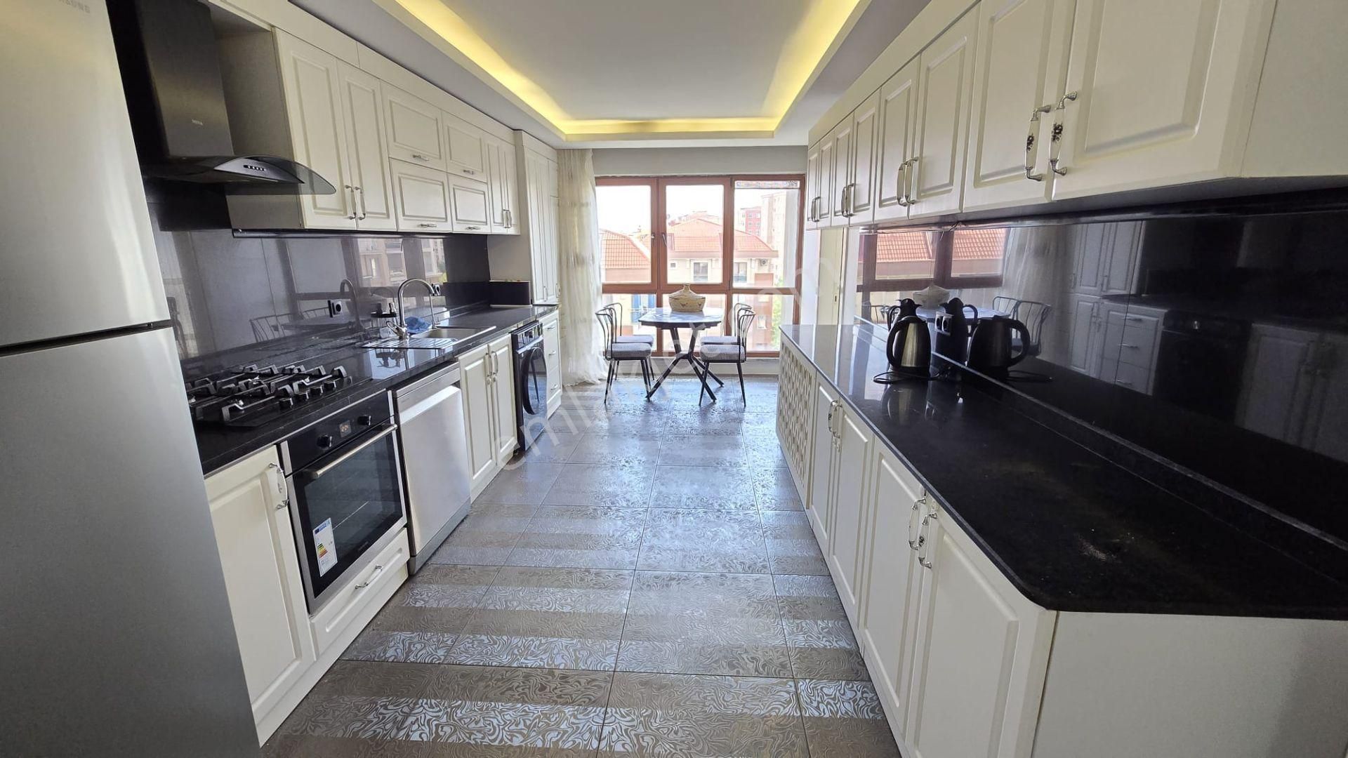 Beylikdüzü Adnan Kahveci Delta White Gold Sitesi 3,5+1 220 M² İçi Yapılı Daire - Görsel 6