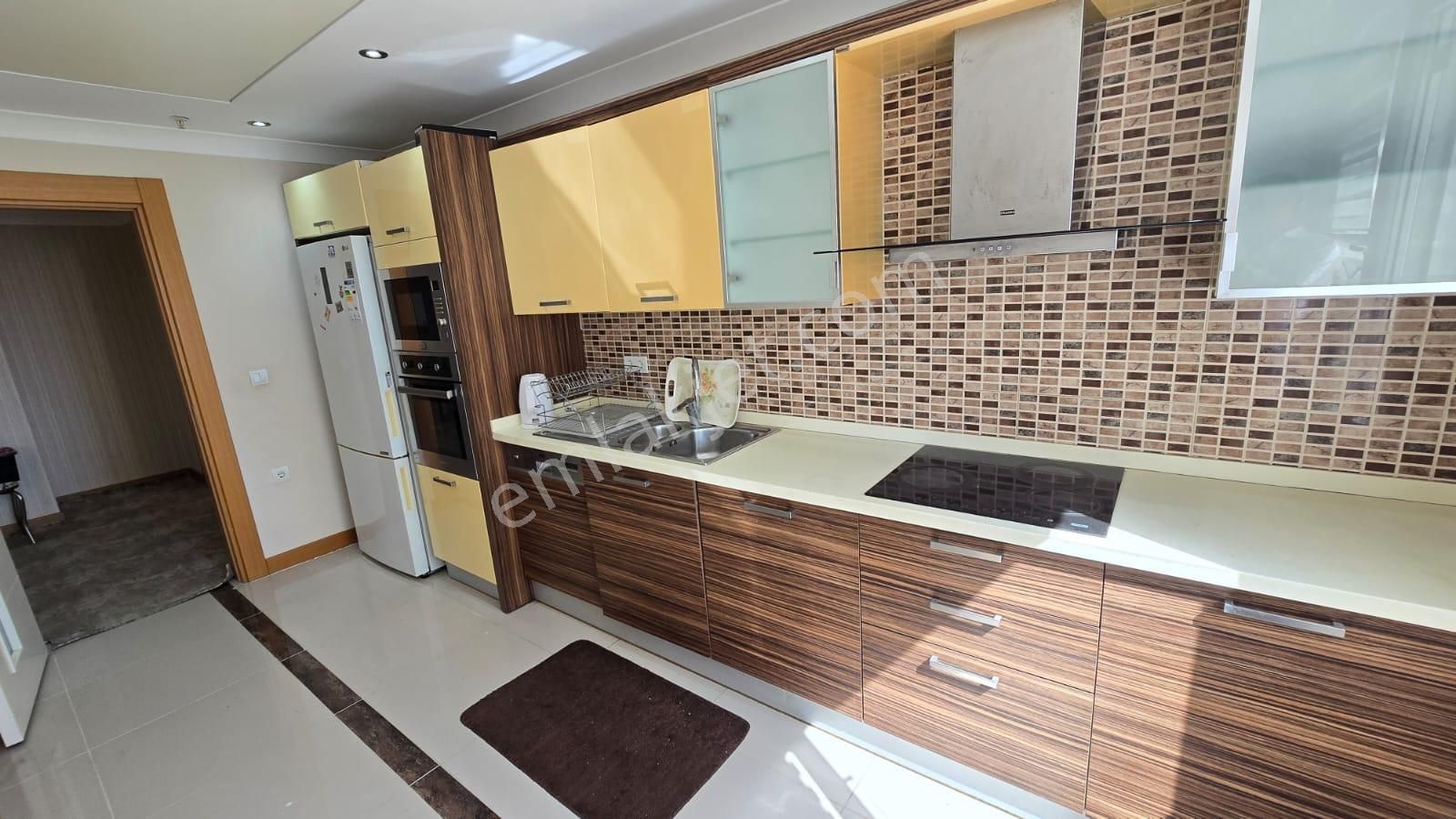 Beylikdüzü Barış Mah. Kelepir 167m² Beyaz Center 3+1 Rezidans Lüks Daire - Görsel 8