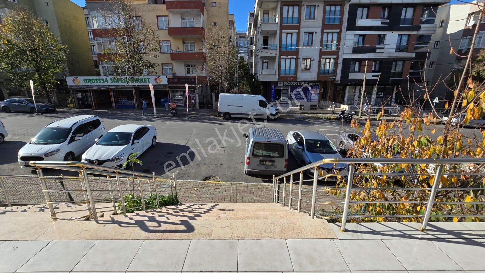 Beylikdüzü Yakuplu 200 M² Yüksek Giriş Dükkan, Depo, İş Yeri, Her İşe Uygun - Görsel 16