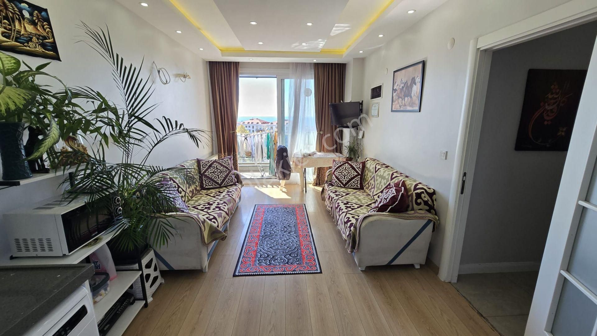 Beylikdüzü Adnan Kahveci 80 M² 2+1 Full Deniz Manzaralı, Cadde Üstü, Arakat