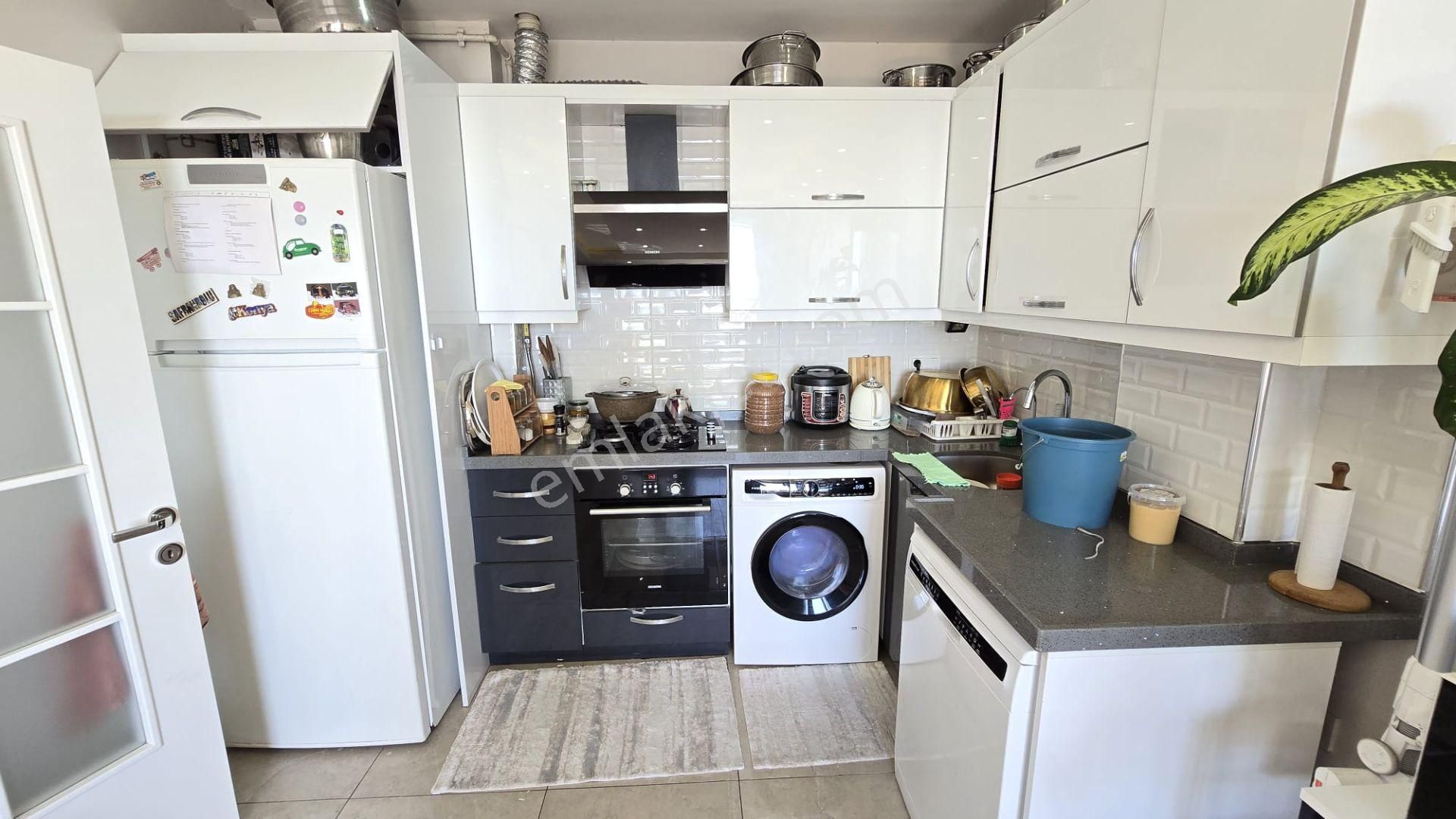 Beylikdüzü Adnan Kahveci 80 M² 2+1 Full Deniz Manzaralı, Cadde Üstü, Arakat - Görsel 5