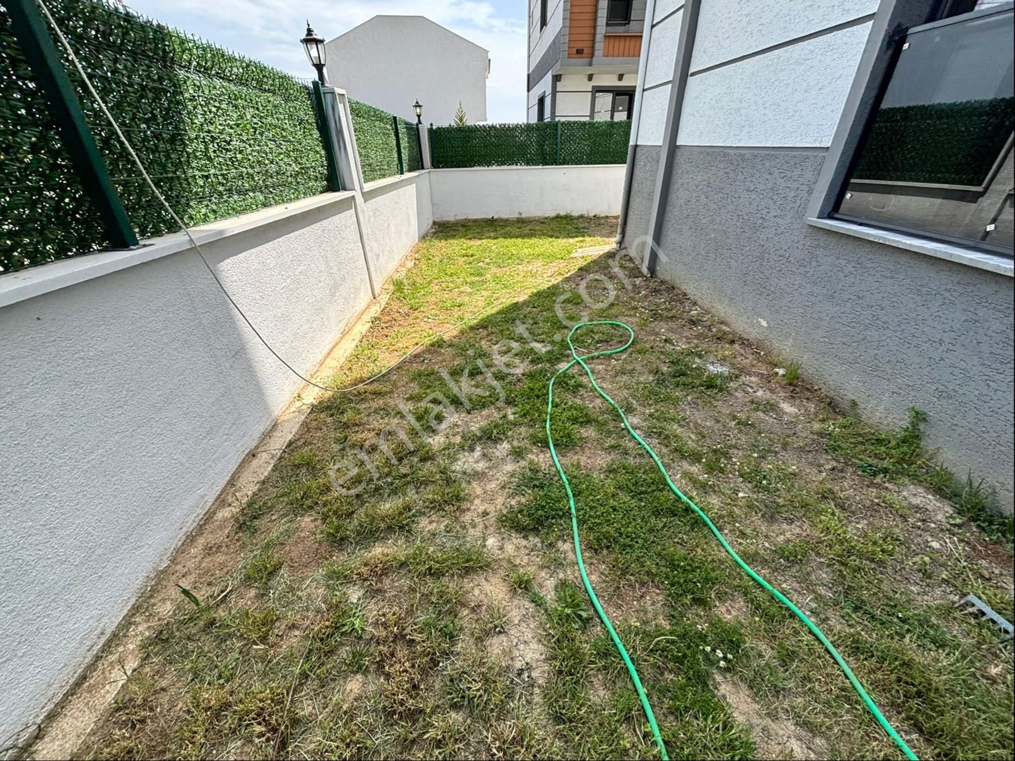 Müstakil Merkezi Konumda İskanlı Villa - Görsel 7