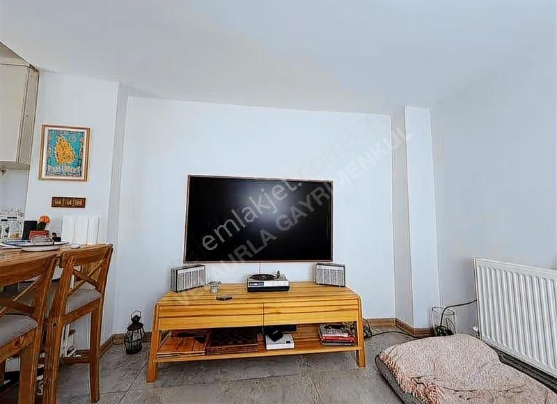 Urla Zeytinalanı 1.5+1 Kiralık Müstakil Ev - Görsel 6